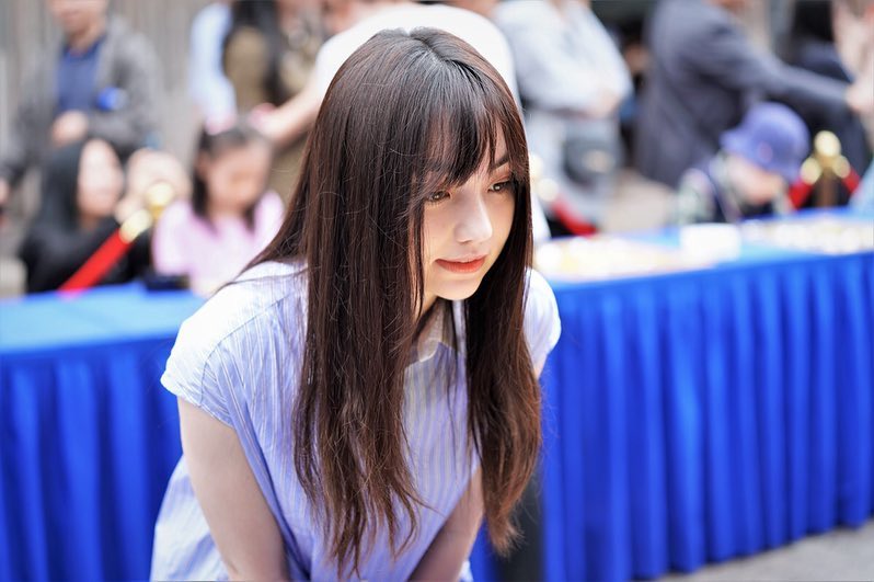 【BTC365币投】圍棋正妹黑嘉嘉「1打100」對戰切磋　自帶仙氣「美出新高度」網讚：千年一遇無誤