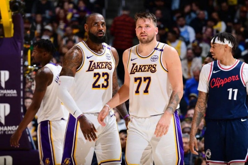 【BTC365币投】焦点球星连续出场，状态起伏引发热议