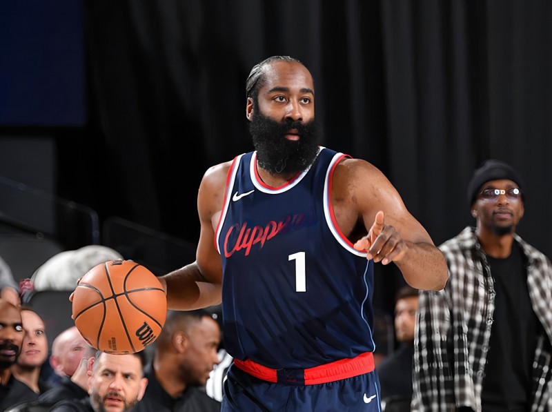 【BTC365币投】焦点球星连续出场，状态起伏引发热议