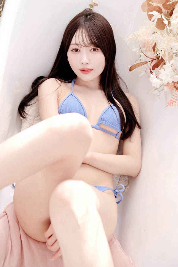 【BTC365币投】古乃穗乃(PFES-129) 让美乳女前辈「每天用美腿丝袜帮我服务」,「超养眼黑丝视角」有够勾人!