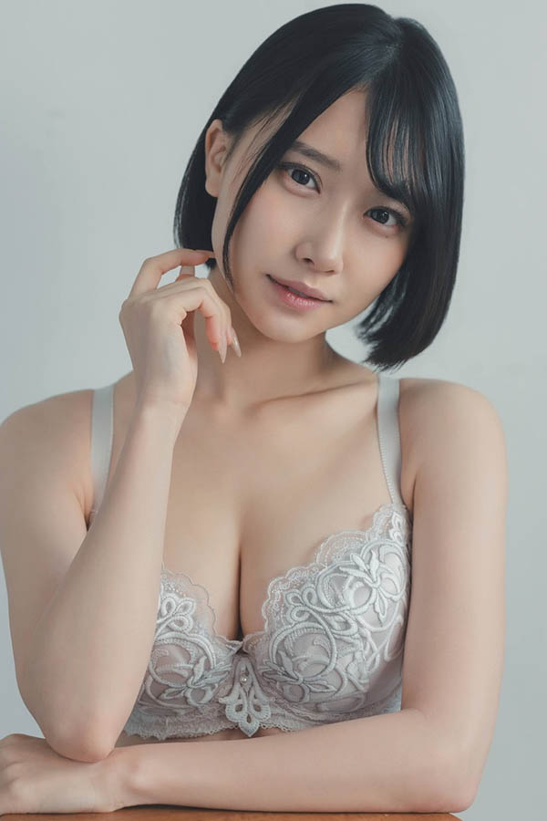 【BTC365币投】安达夕莉(SNOS-134) 让「童颜巨乳妹」待在混媚药的蒸气三温暖里，因敏感度满身汗发狂高潮…