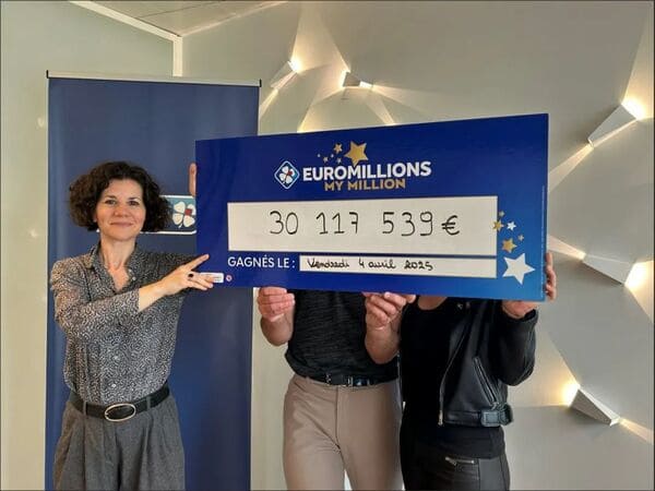 【BTC365币投】欧洲百万彩票大奖得主匿名领奖，背后故事曝光