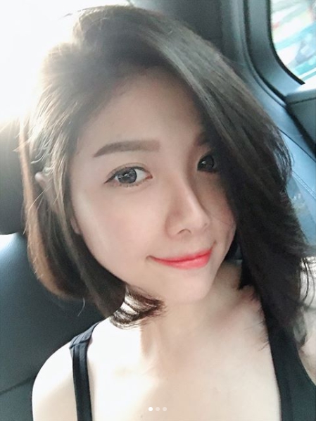 【BTC365币投】地方媽媽好逼人！巨乳好身材「親餵自拍」，哺乳視角讓人忍不住想要大口吸….