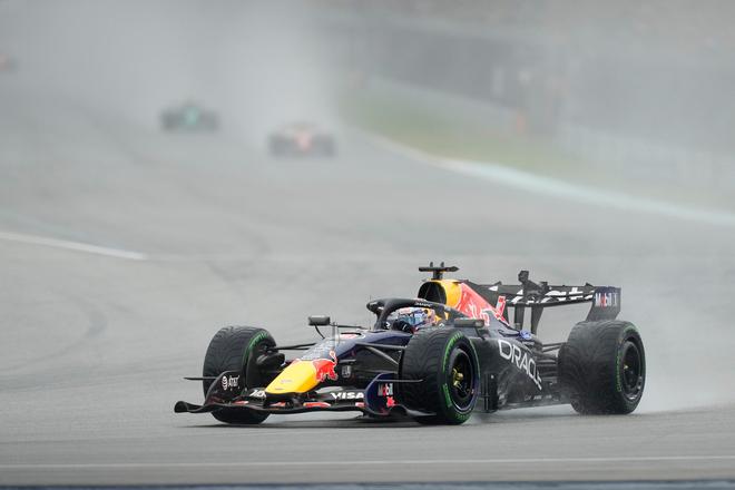 【BTC365币投】F1巴林大奖赛暖胎圈动力异常:国际汽联发布声明,软件更新后比赛正常进行